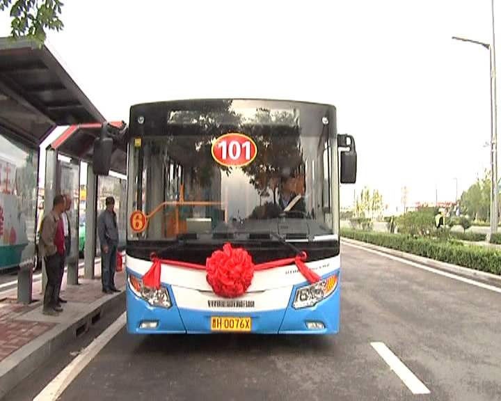 忻州城区首批纯电动公交车投入运营